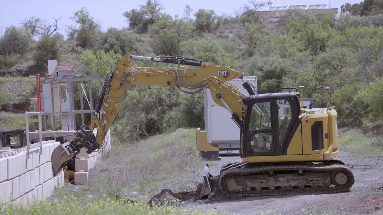 Cat® Efence Technology Explained