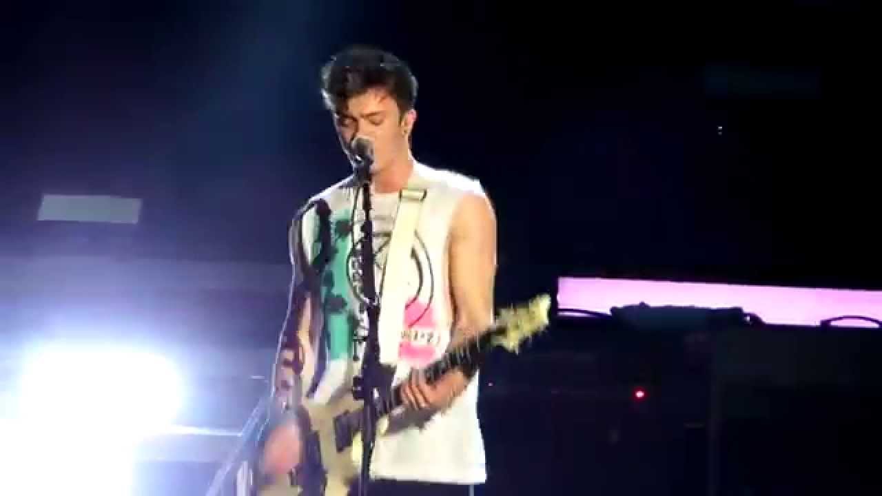 Connor Ball - Dear Maria, Count Me In / Sugar, We're Going Down (Live in London)