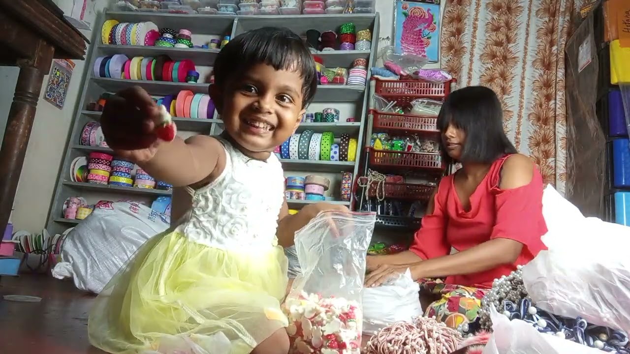 කොන්ඩේ ලස්සන කර ගන්න බඩු හොයන අයට ඔන්න 4ම රුපියල් 100ට