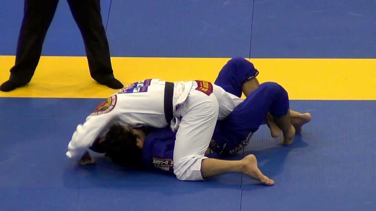 Submission #1241 - Claudio Calasans vs Mathias Ribeiro