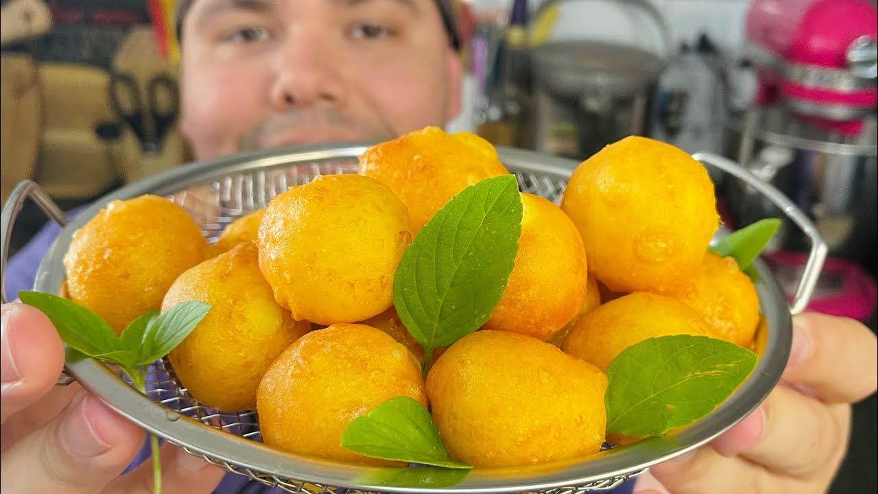 SOMENTE 3 INGREDIENTES A FAMOSA  BOLINHA DE QUEIJO | O MELHOR SALGADO QUE EXISTE