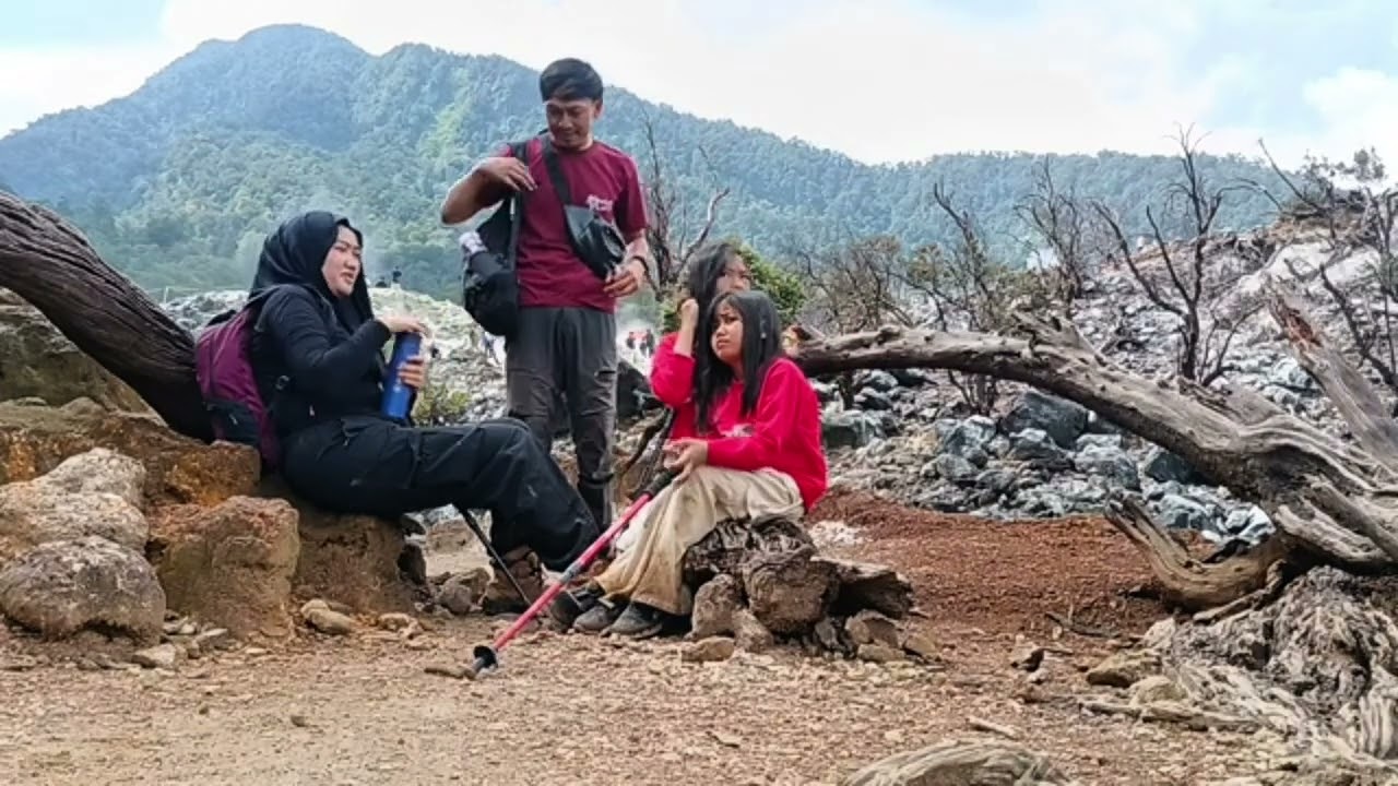 Kawah ratu via ciandong