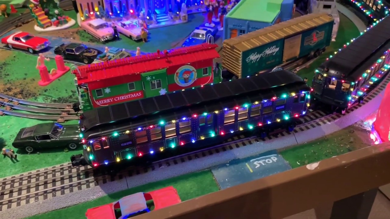 Unboxing and Running MTH O Gauge 30-20534-1 NYC LO-V Christmas Subway Set