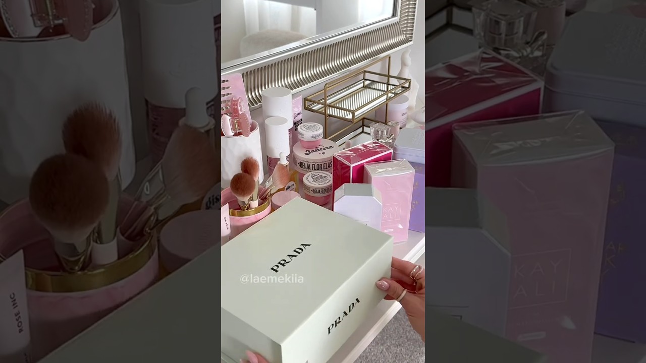 lets organize my pink tray