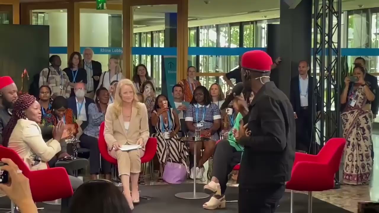 H.E Bobi wine performing live in Ukraine.#kungauganda #bobiwinenews