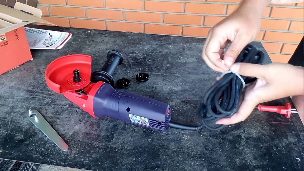 Углошлифовальная машина (болгарка) SPARKY M750E HD
