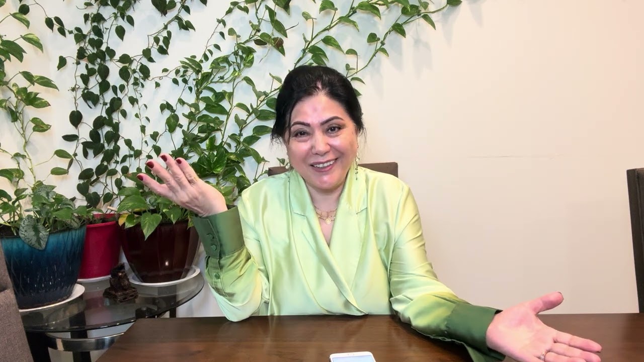 «از همه خواهران شجاع ودوست داشتنی که کنارم هستند از ته ❤️ قلبم سپاس گذارم شما قدرت من هستید» 
