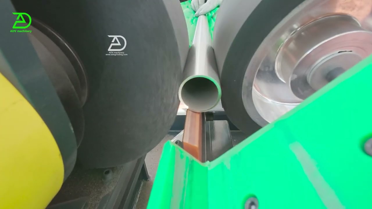 ADV106 Pipe Polishing Machine &ndash; Removing Oxide Scale from Steel Pipes!