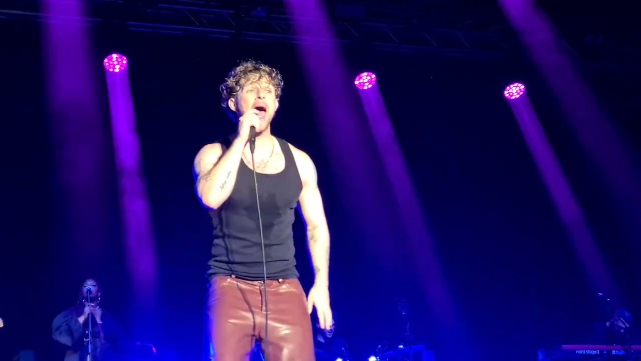 Tom Grennan - By Your Side - The Piece Hall Halifax - 01/07/2022