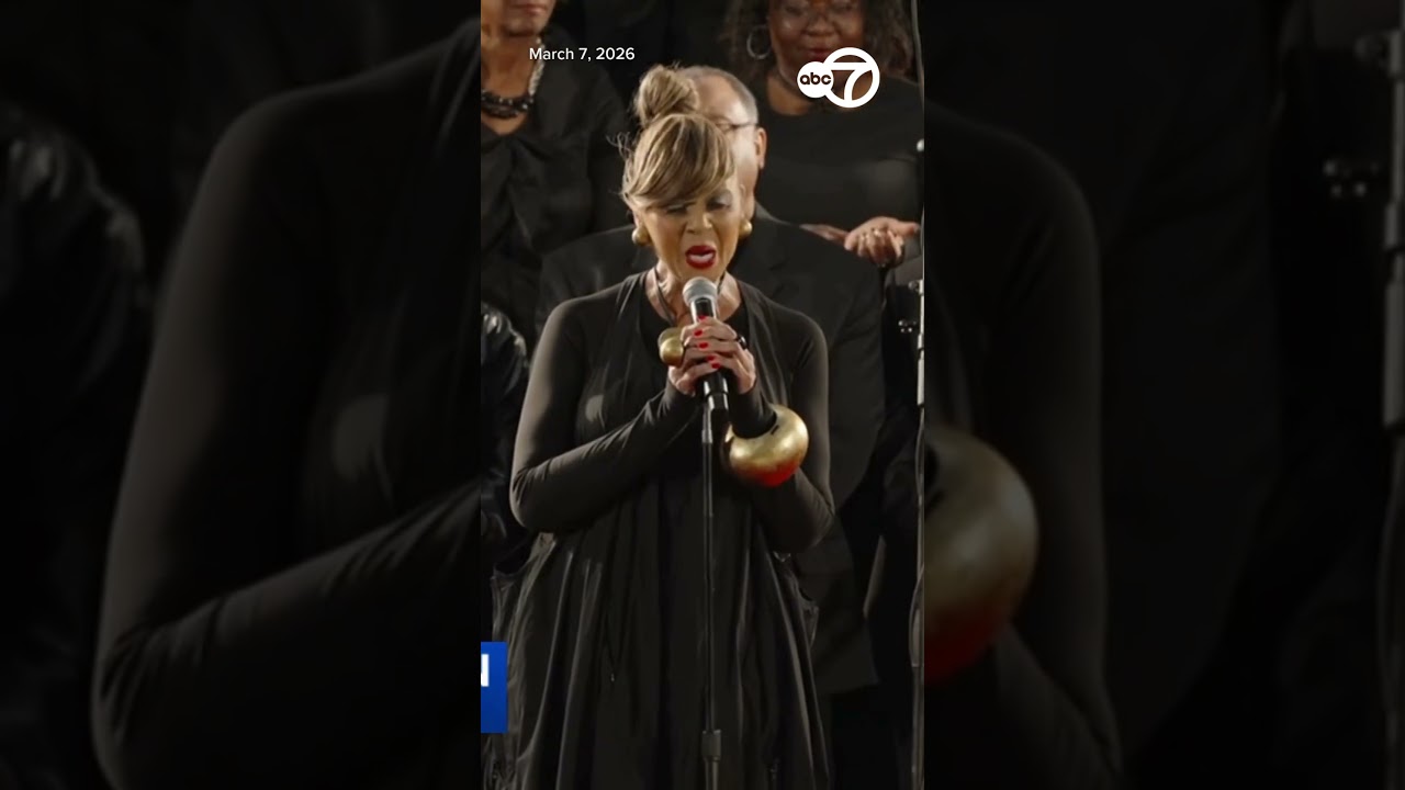 Santita Jackson sings rendition of 'Troubles of the World' | Remembering Rev. Jesse Jackson