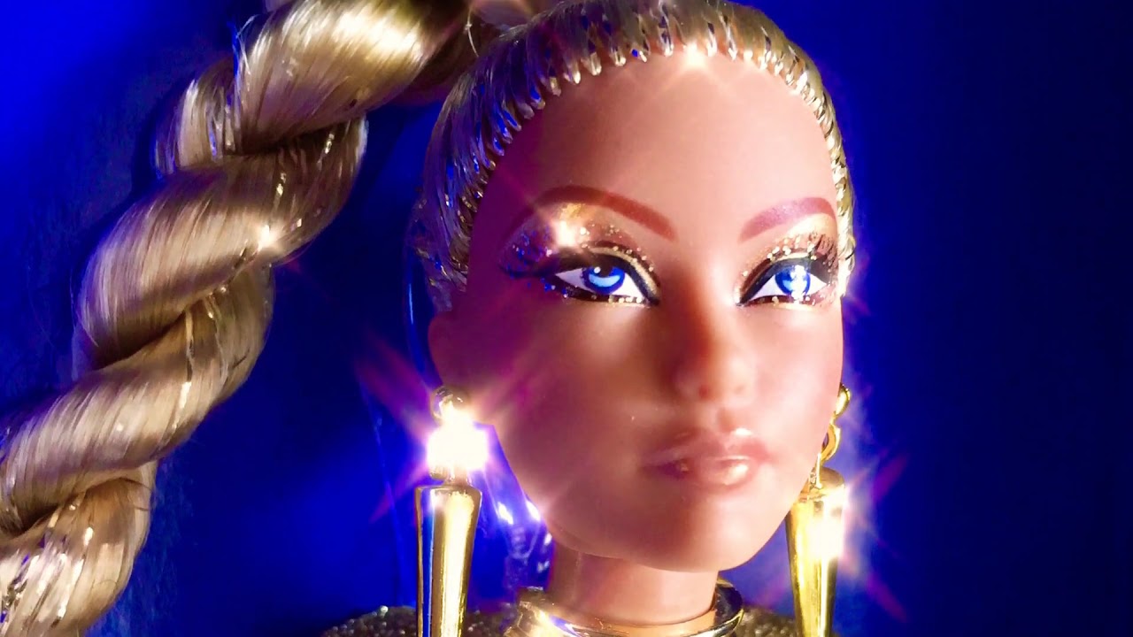 Golden Galaxy Barbie from US Convention ✨✨ She&rsquo;s super gorgeous