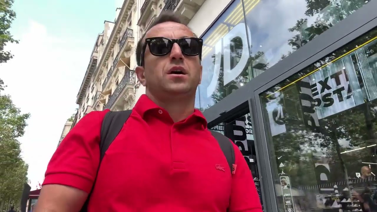 ŞANZELİZE MEYDANI PARİS FRANSA Place des Champs-Elys&eacute;es