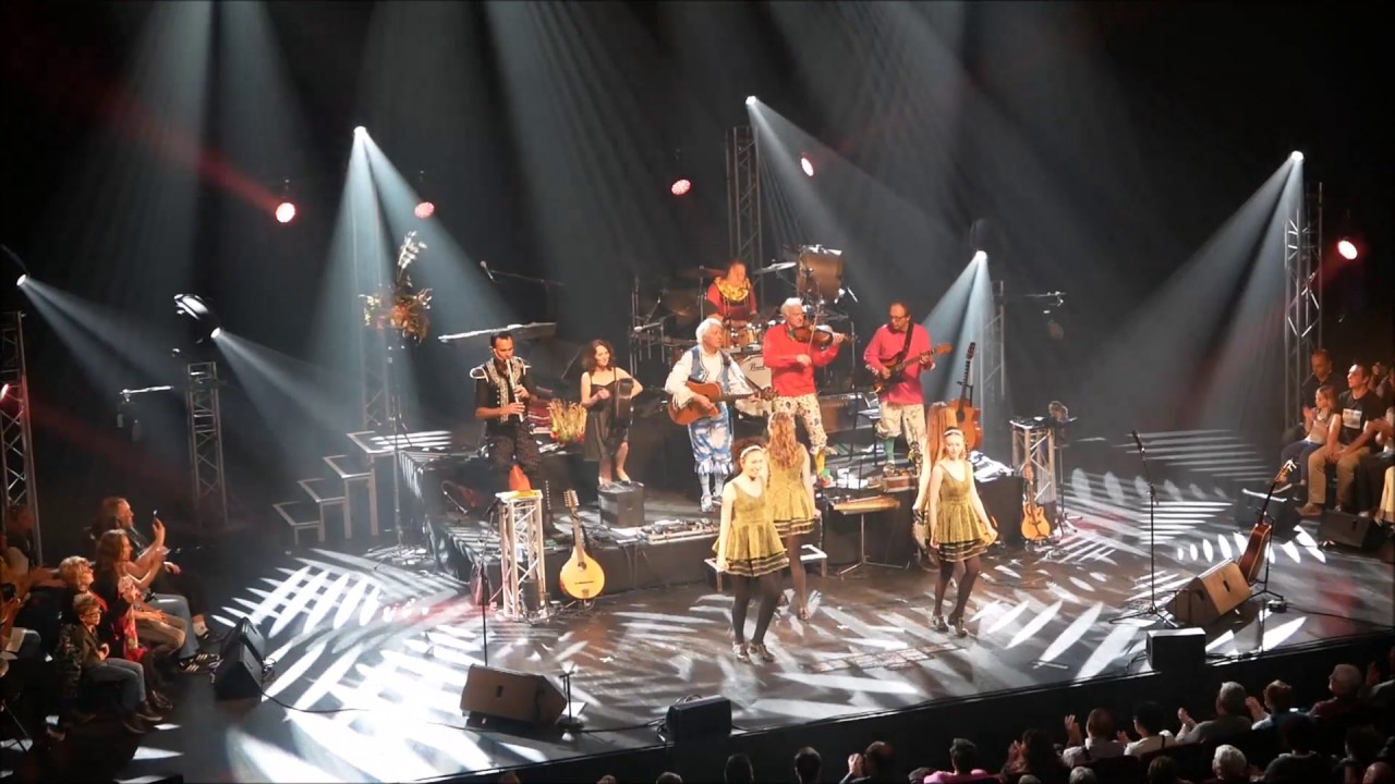 Nantes Irish Dance & TRI YANN - TIR FO TONN