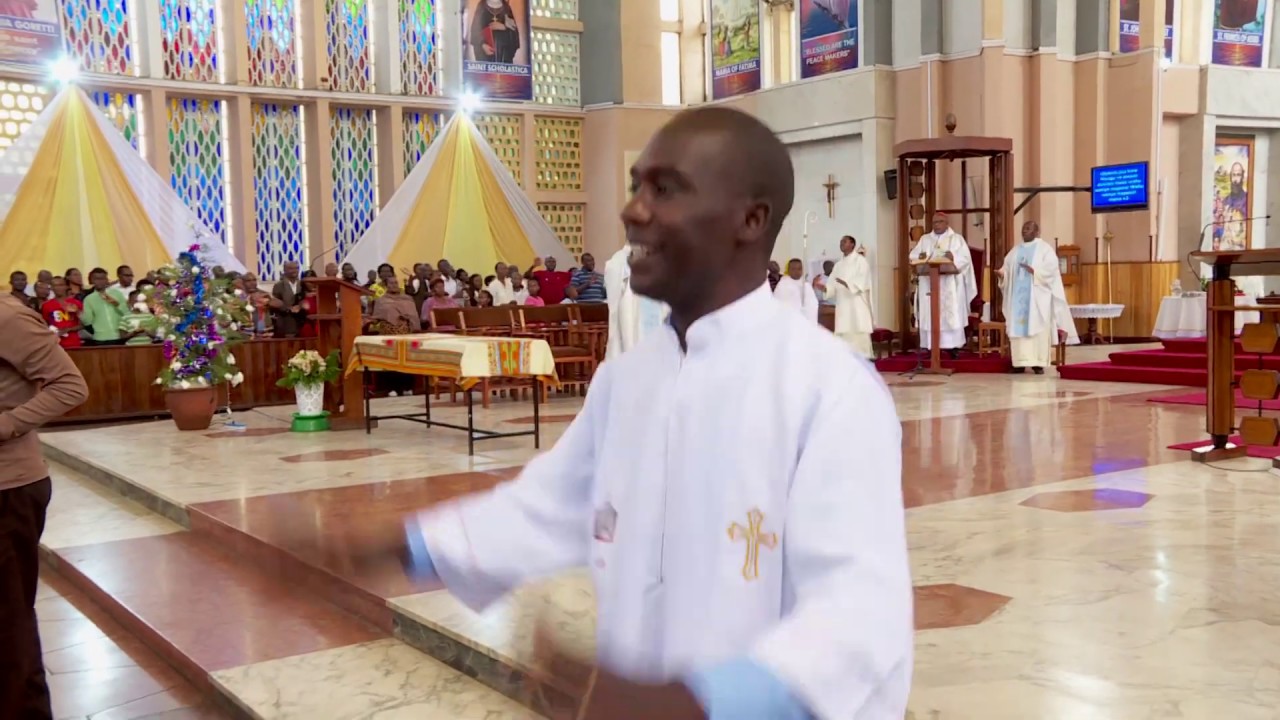 Subukia Mass -  Holy Family Basilica choir .25:12:19