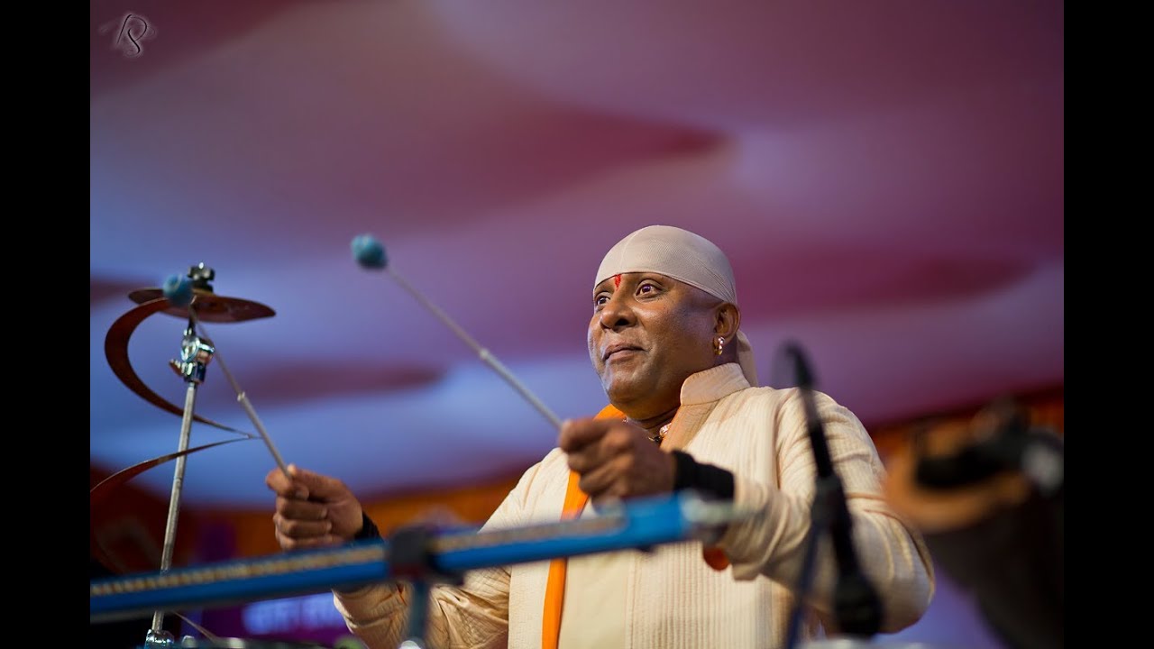 Mesmerising Performance by Sivamani