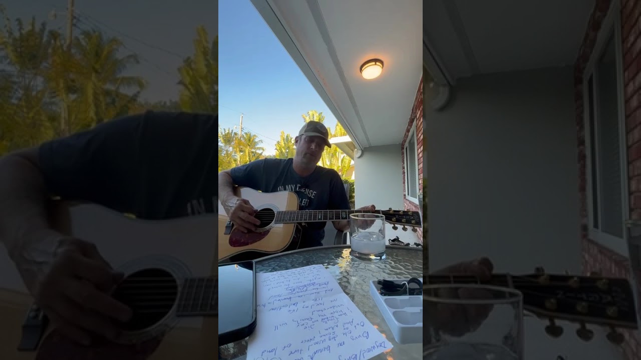 Making Up Songs On The Porch🤠🎵🌞#guitarplaying #originalmusic #countrymusic#inthesouth