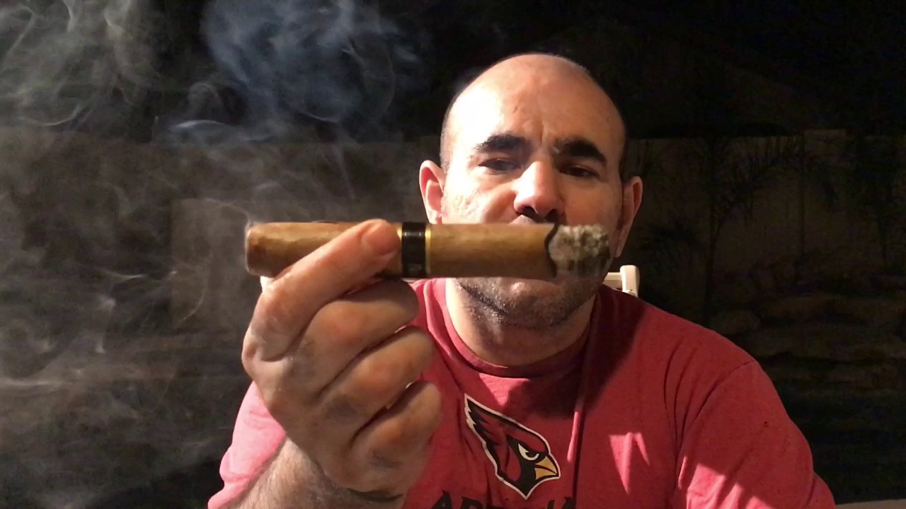 Perdomo Champagne 10th Anniversary Cigar Review