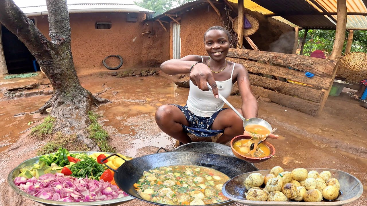 Rainy 🌧  Days | Vegetable EGG Curry Hot Soup 🍛 With Roasted Bread| African Village life