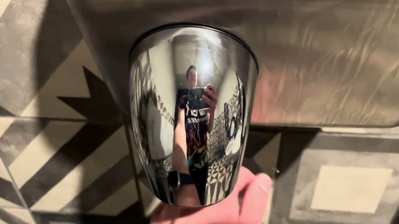 (P+L Systems DM2300S) Kingsdry JXG-250AS at Nando's - St Andrew's Street, Cambridge - ♿️🚼