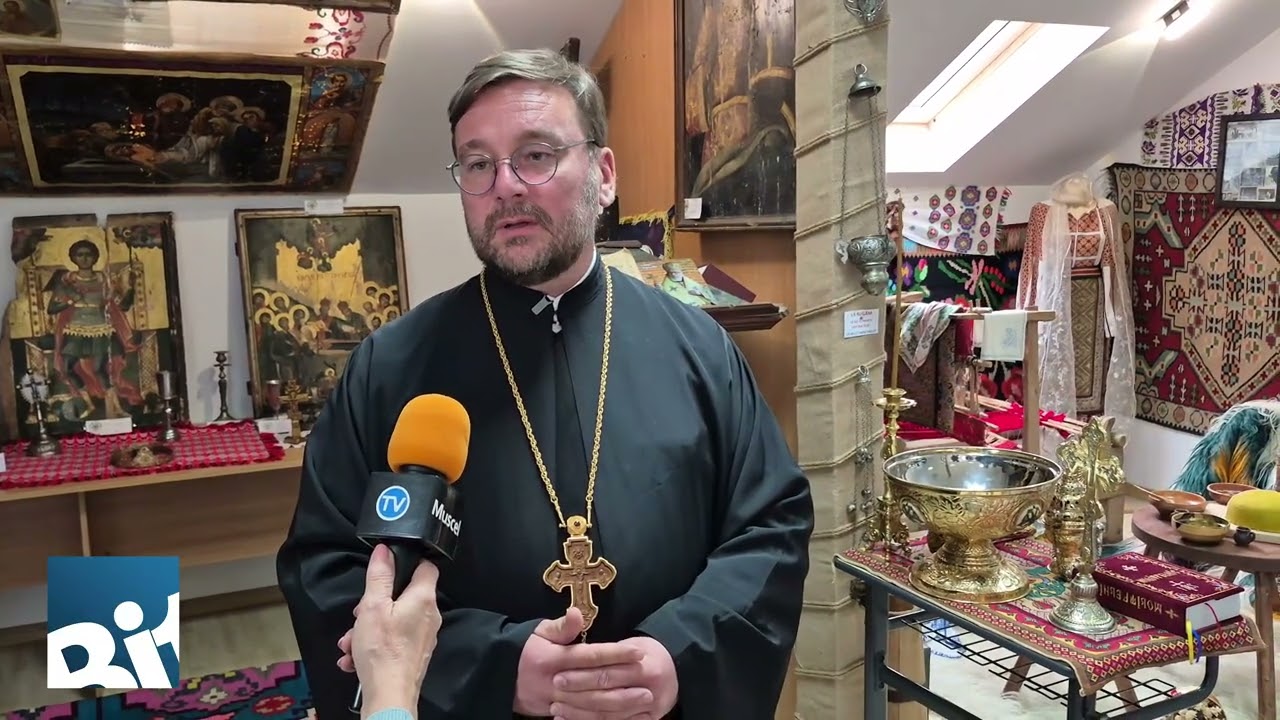 Preotul Paroh, PUIU DIACONESCU, la deschiderea muzeului Liceului Iulia Zamfirescu Mioveni