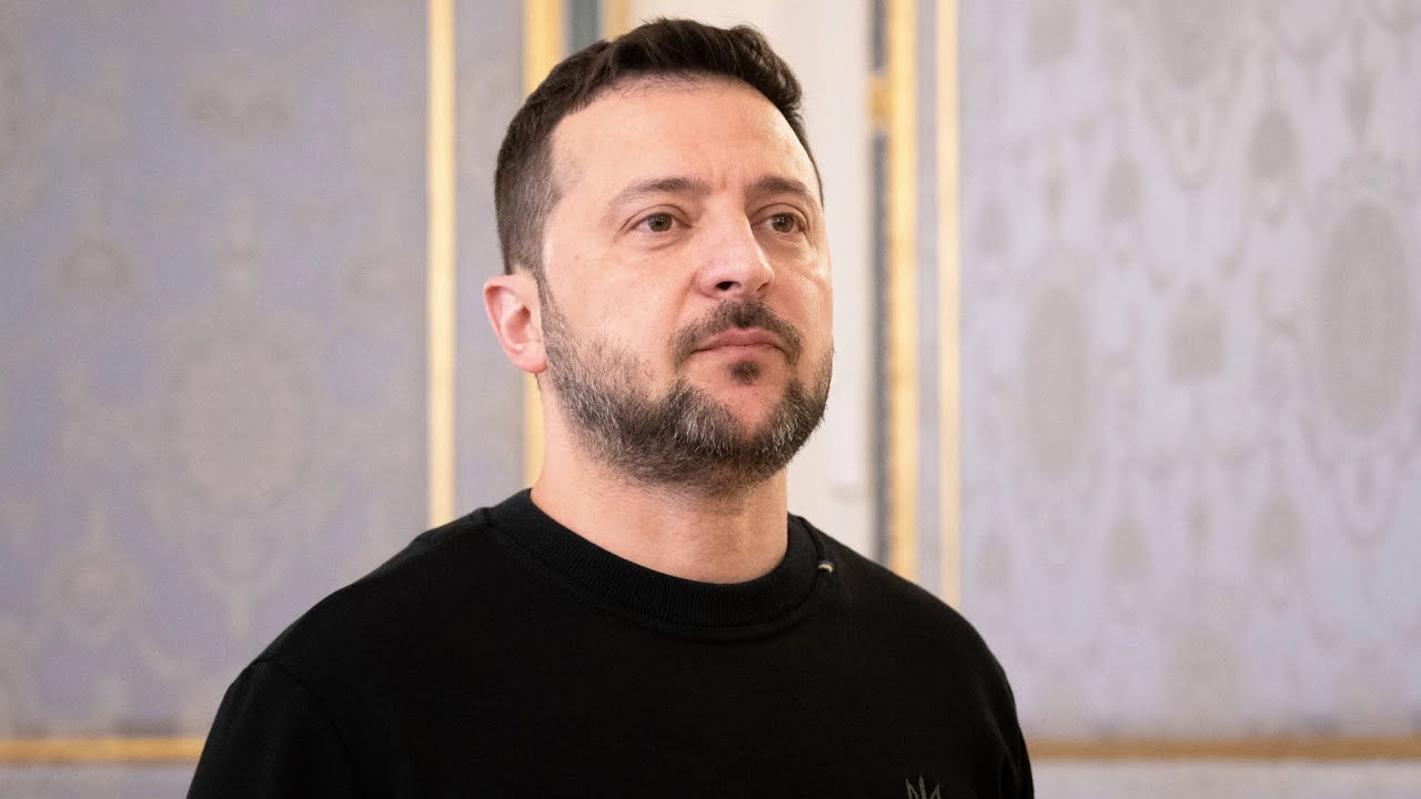 Russian strikes leave Ukrainians freezing as Zelensky signals energy emergency