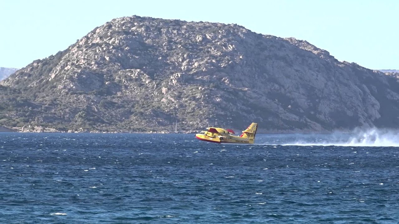 Canadair in Sardegna