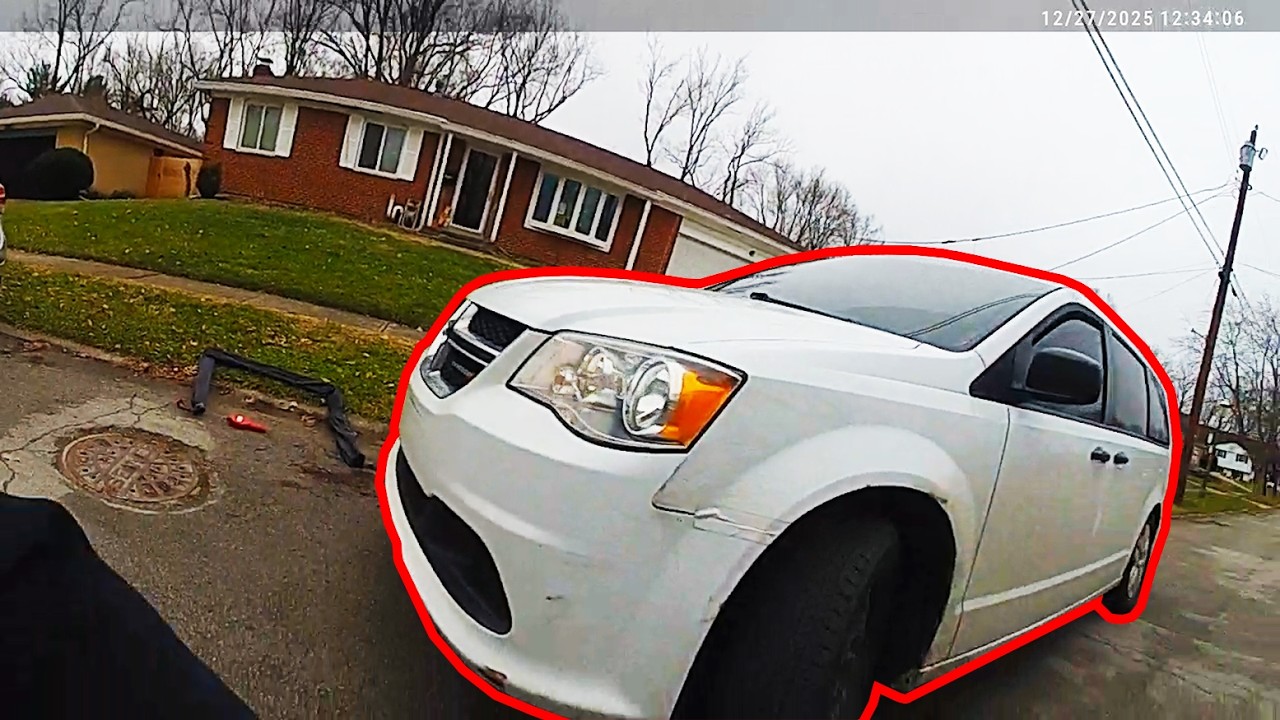 Frantic Ohio Lady Attempts to Run Over Cops