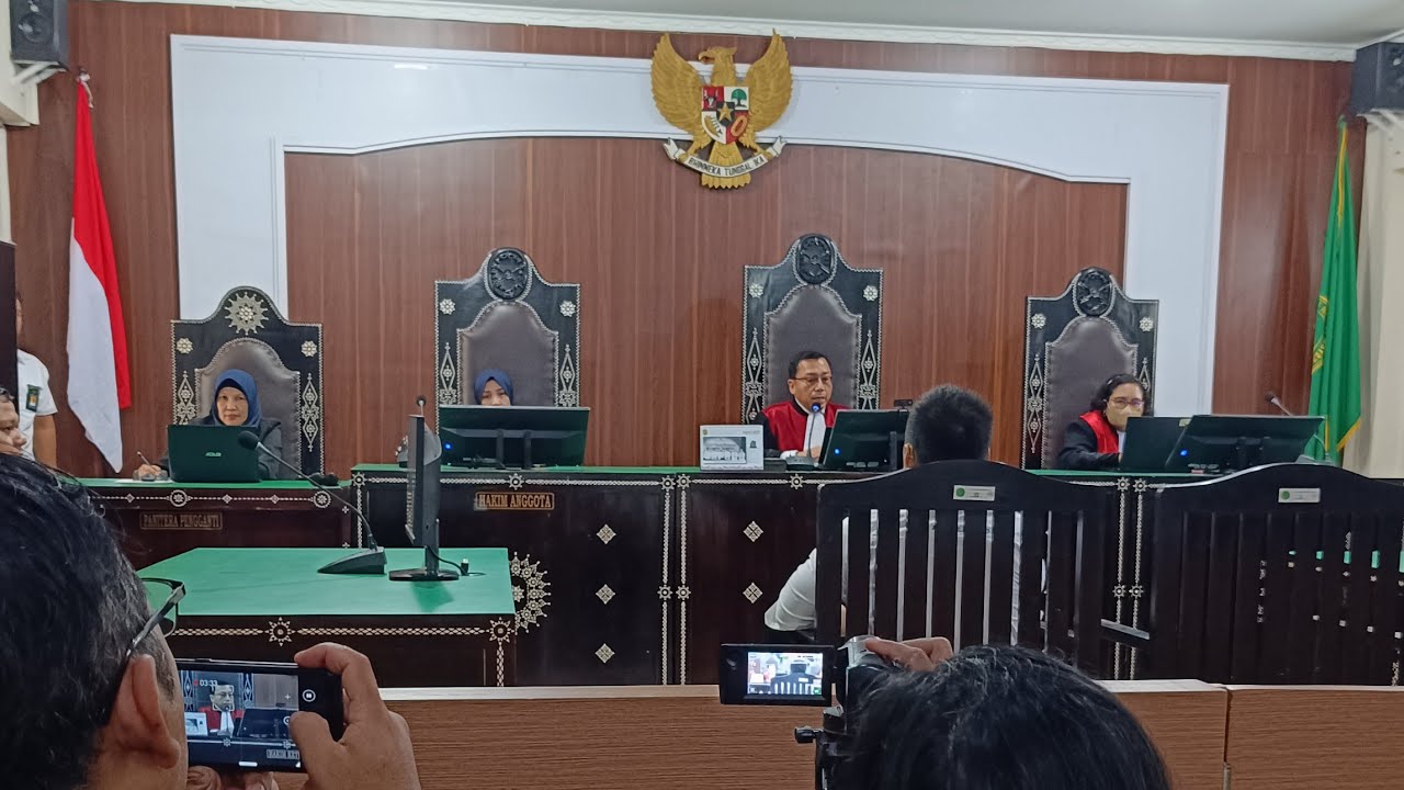 LIVE: Sidang Putusan Kasus Kematian Brigadir Nurhadi