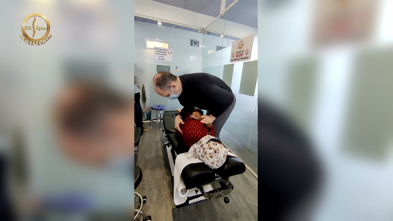 Chiropractic Treatment By Dr. John Clark at Dr Spine Chiropractic Clinic Bangalore