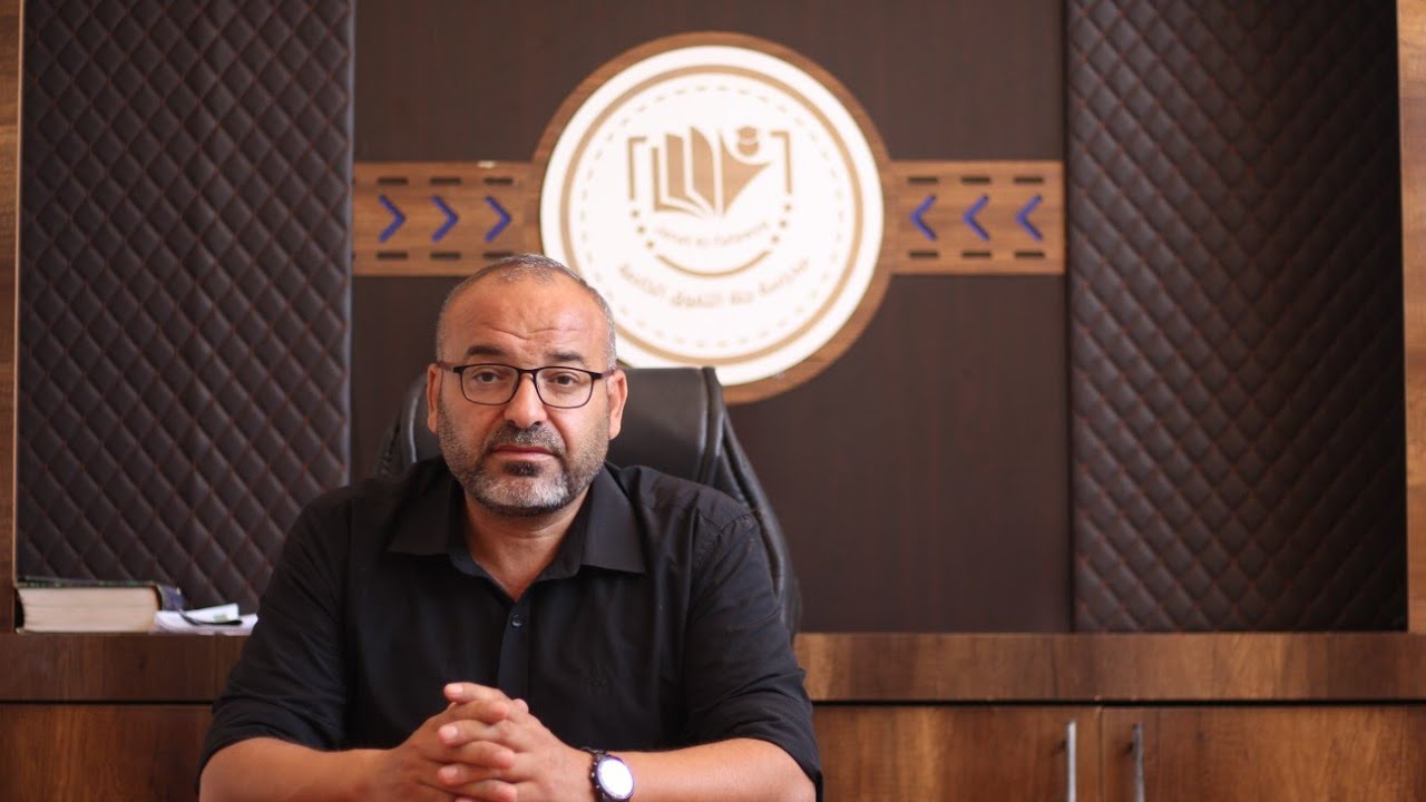 الدراسة الأدبية موضوع دمج البنى
