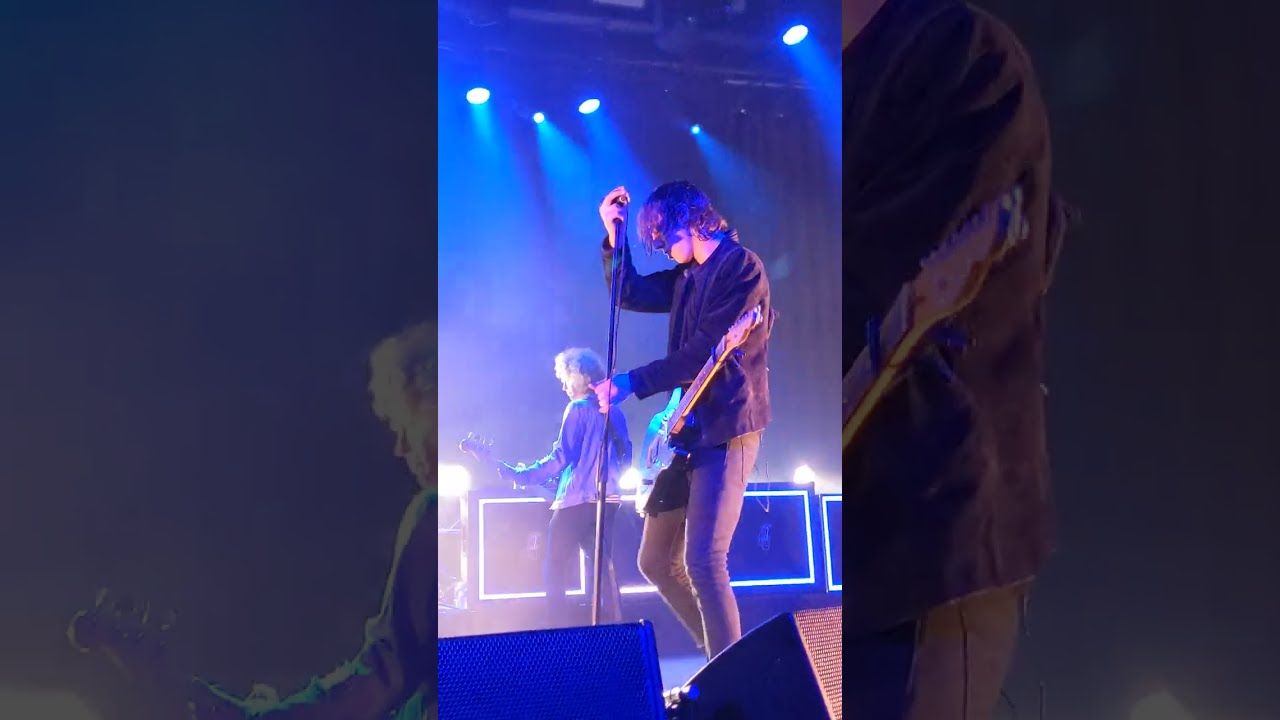 Catfish And The Bottlemen - Overlap (Live) Antwerp 2020