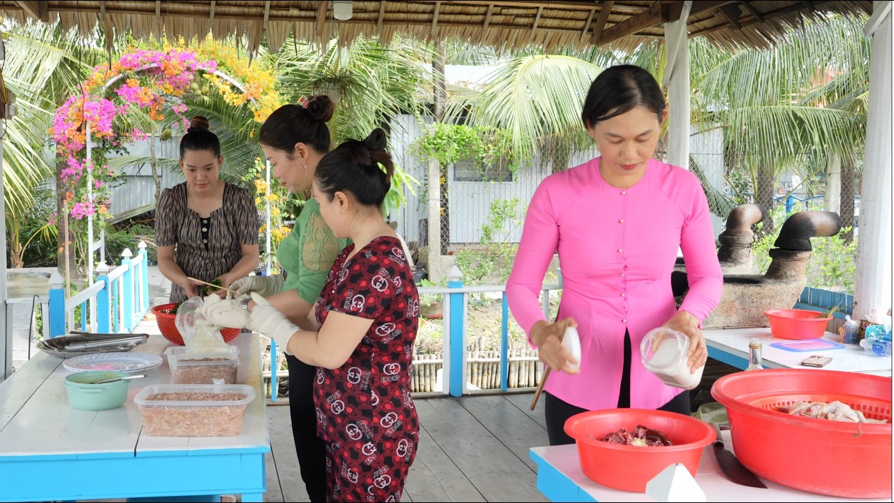1833 / Chị Kim Loan tặng nhóm bữa tiệc hoành tráng cuối năm