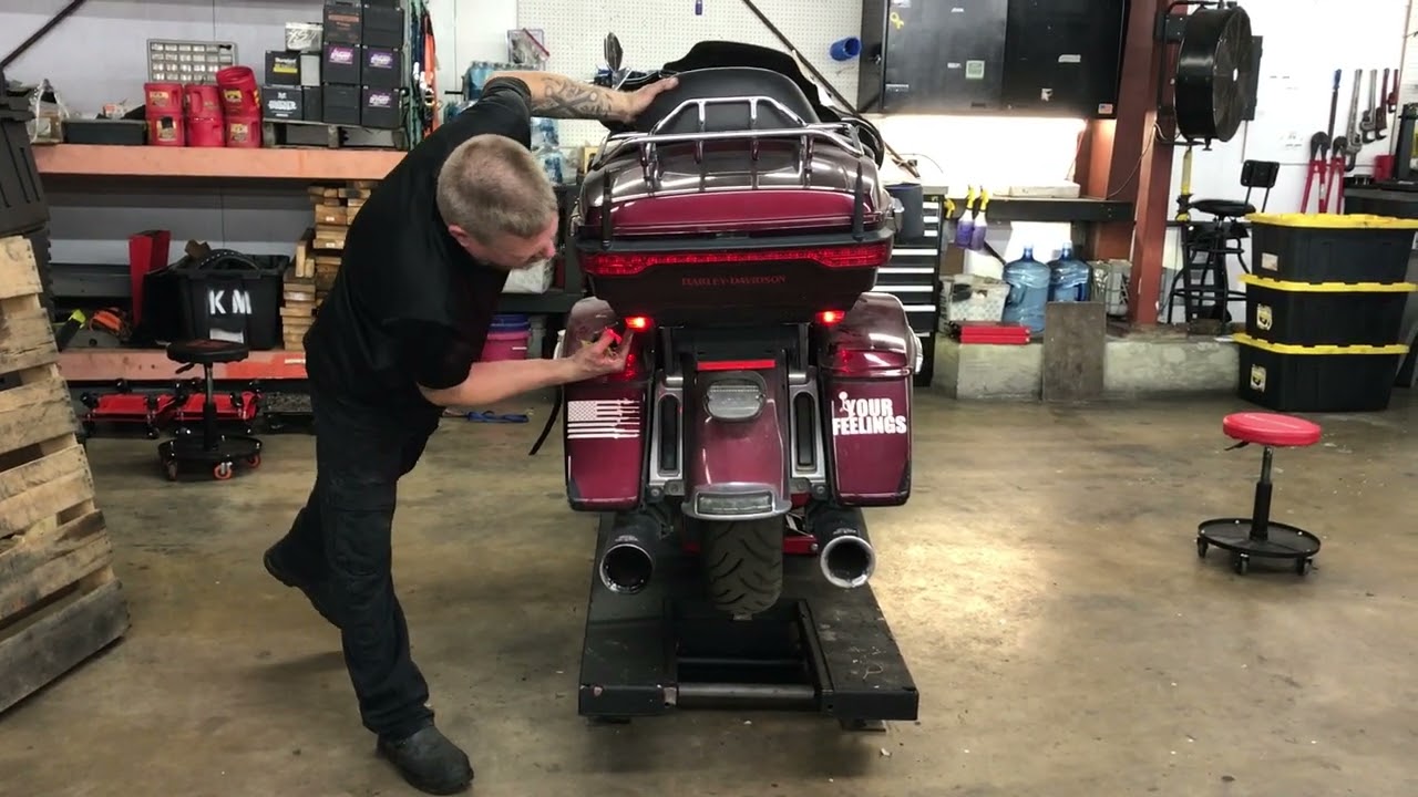 Видео с тест-драйвом 4136 - Harley-Davidson Electra Glide FLHTK 2015 года выпуска (пробег 39 028 ...
