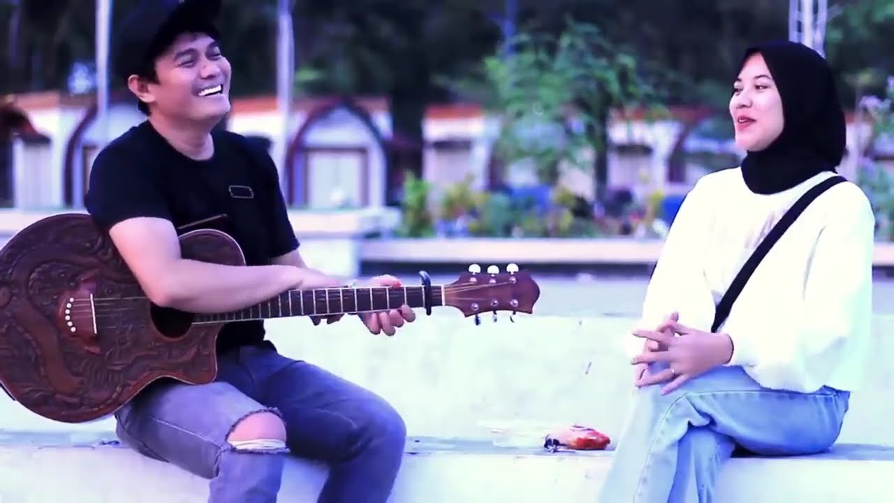 PLEASE MANISNYA NGGAK KETULUNGAN | PRANK PENGAMEN GAGAP 