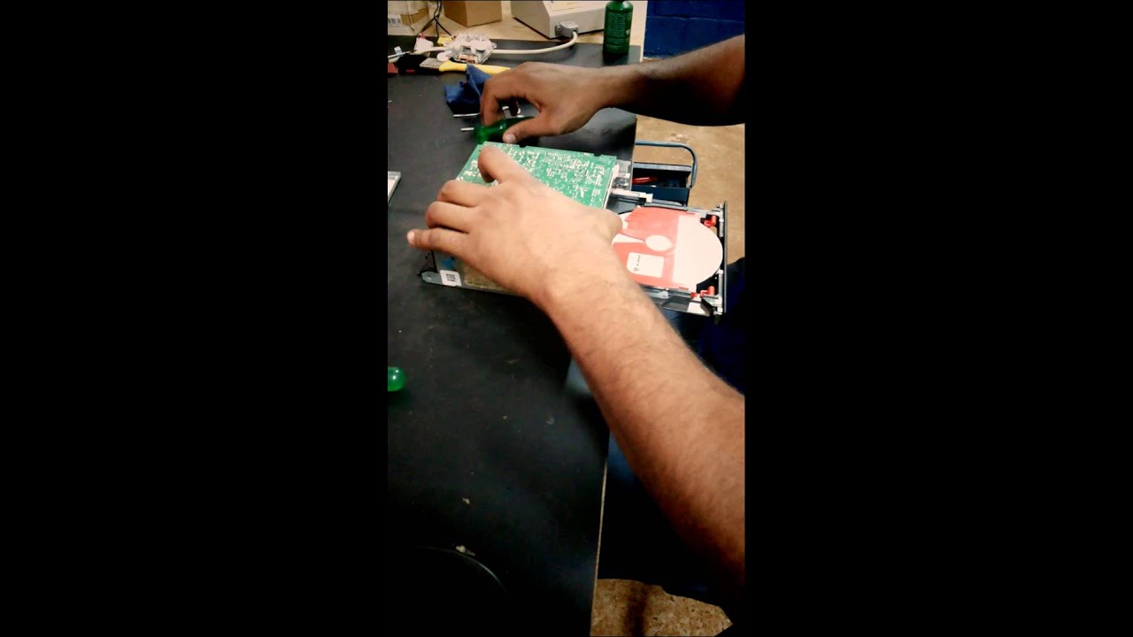 Desmontando Tacógrafo