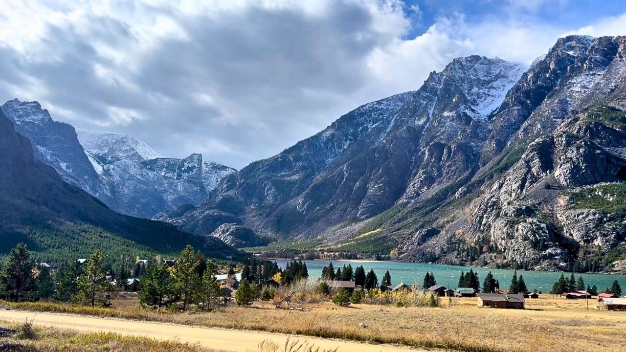 Inconspicuous Road Leads To Amazing Views In Montana