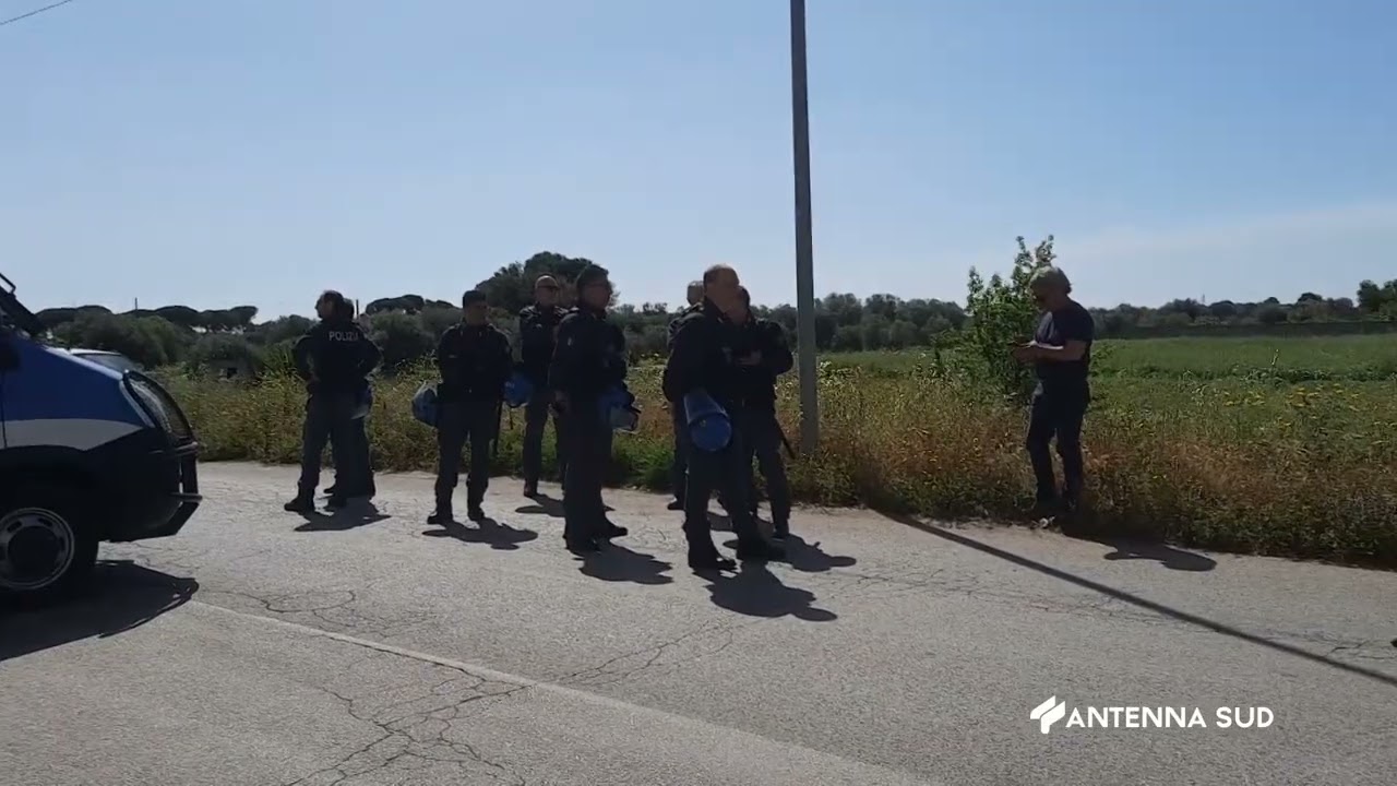 28 Aprile 2022   Sava TA   Sfrattato minaccia di lanciarsi nel vuoto