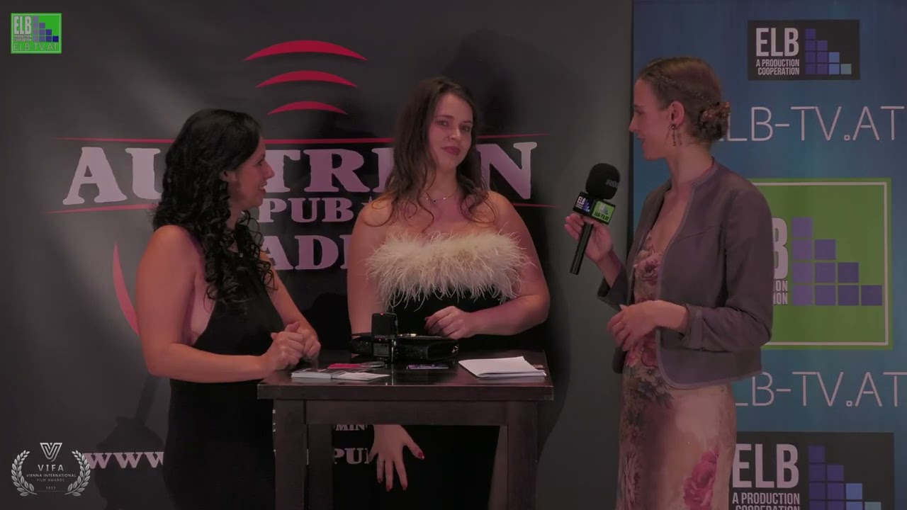 VIFA - Interview mit der Schauspielerin und Laudatorin Roxanne Rapp