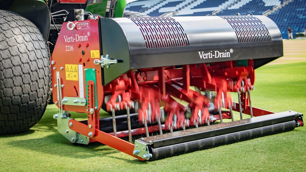 A&eacute;rateur Verti-Drain 2216 REDEXIM s&eacute;lectionn&eacute; par SAELEN