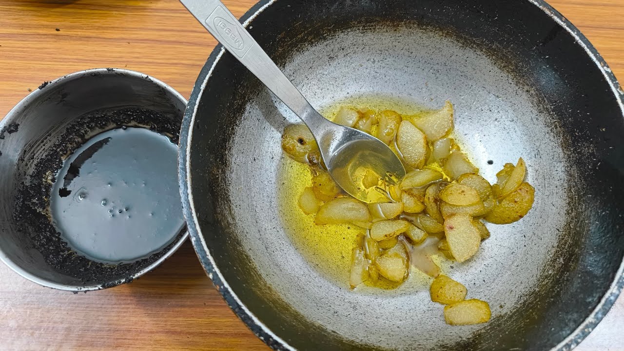 घर पर बनी Instant Natural Hair Dye | बालों को काला करे + नए बाल उगाने की रेमेडी