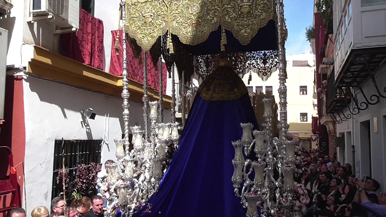 BM Las Cigarreras - Coronación de la Macarena - Nuestra Señora de la Aurora (Hdad. Resurrección)