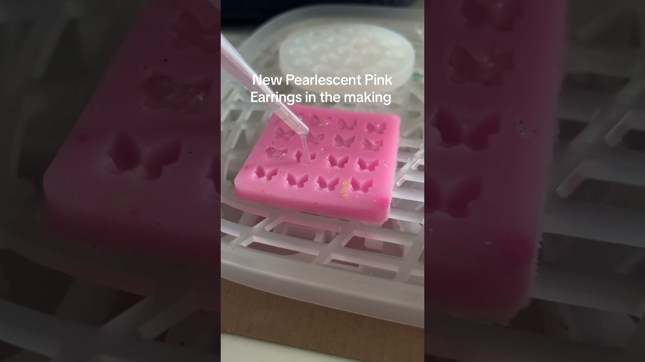 Epoxy Resin Jewellery Making #handmadejewellery #studearrings #jewellerybusiness  #smallbusiness