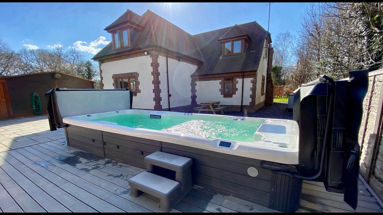 The Wellis Amazonas swim spa in West Sussex