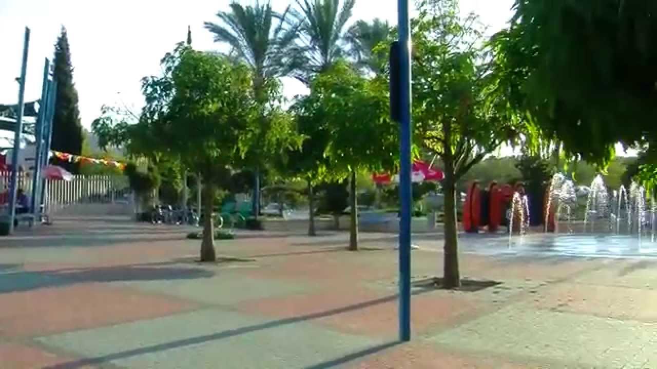 סוכות בפארק המשפחה בכרמיאל
