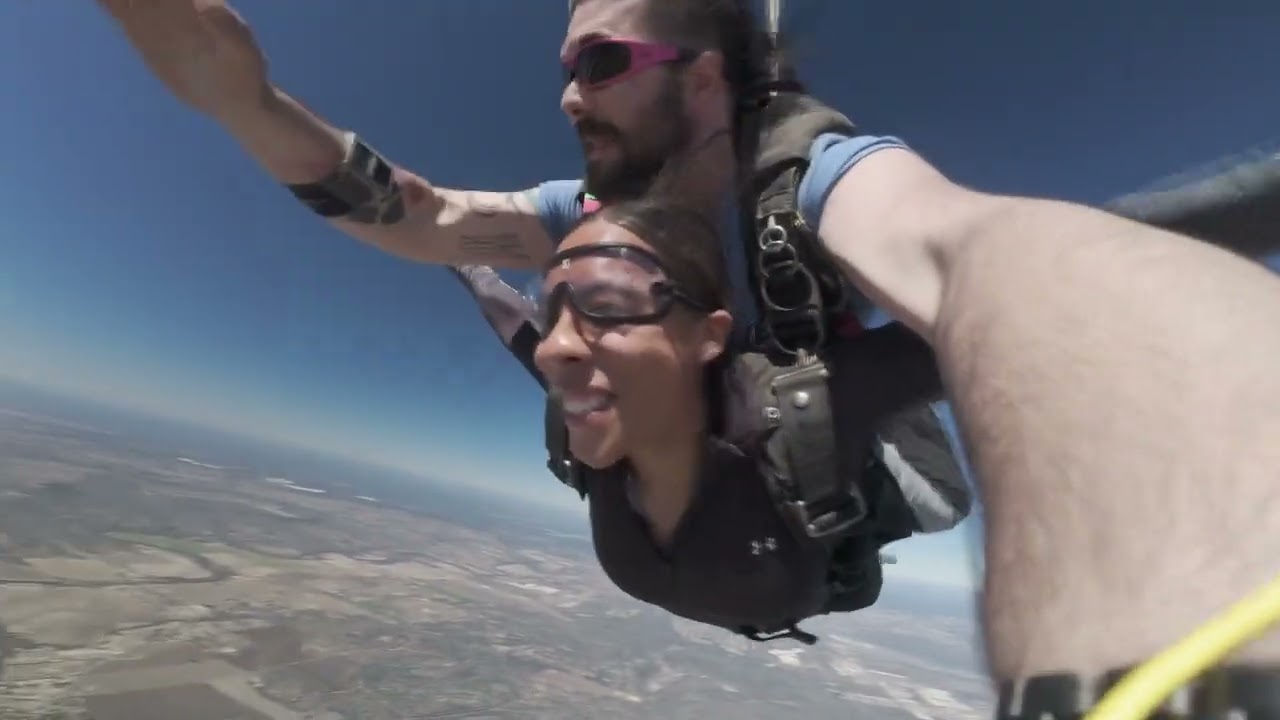 Skydive Castroville - Flor