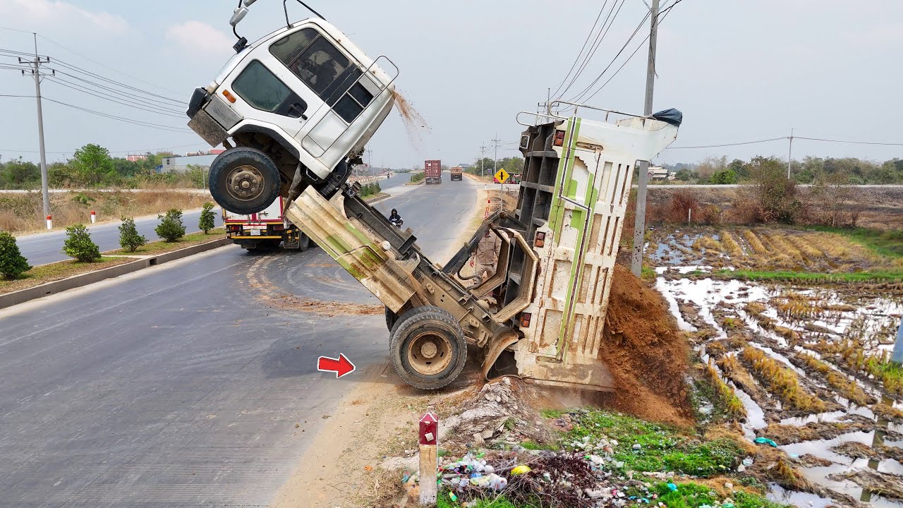 OHH Incredible Full VDO on New Landfill Site! Dump Truck Back Unloading Stuck &Skill Dozer Push Soil