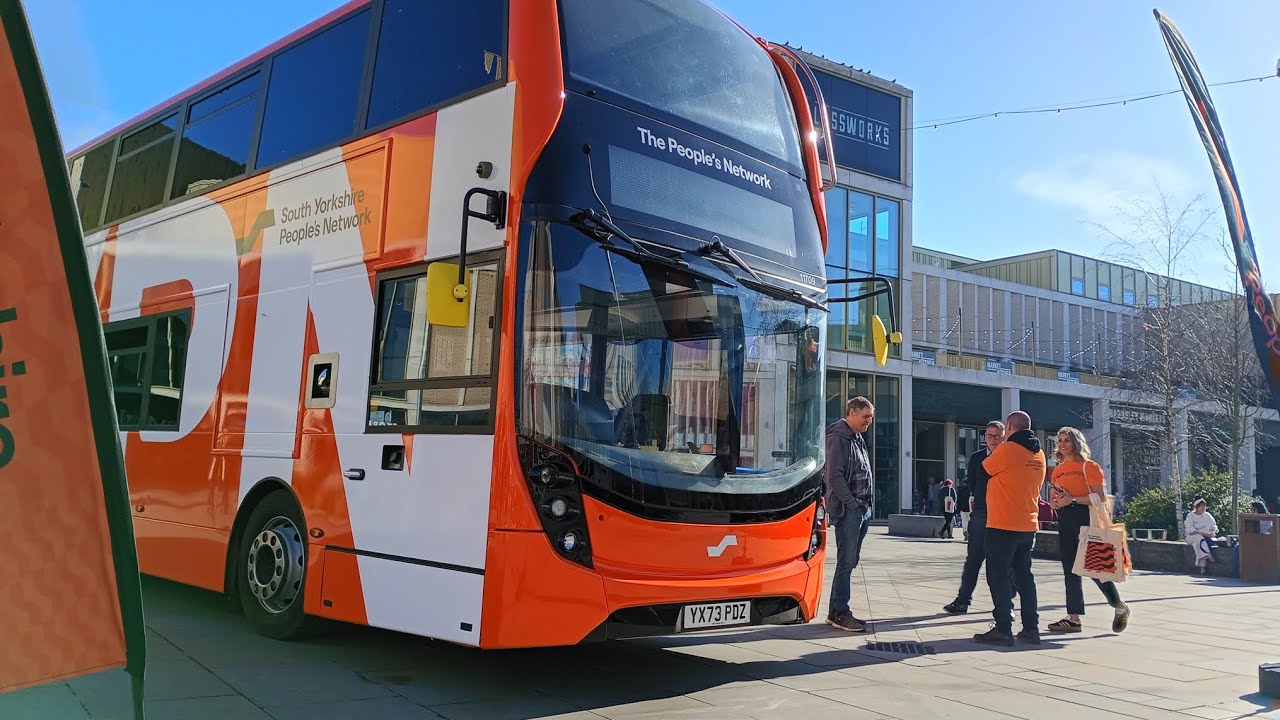 11709 YX73 PDZ in the new show off livery.