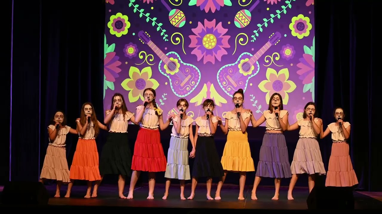 Grupa Wokalna Mały FOLK - kat. 11-14 lat - Coco Medley