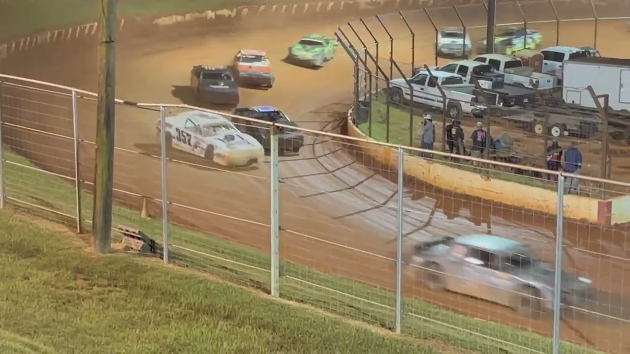 Stock V8 at Winder Barrow Speedway 10/4/2025