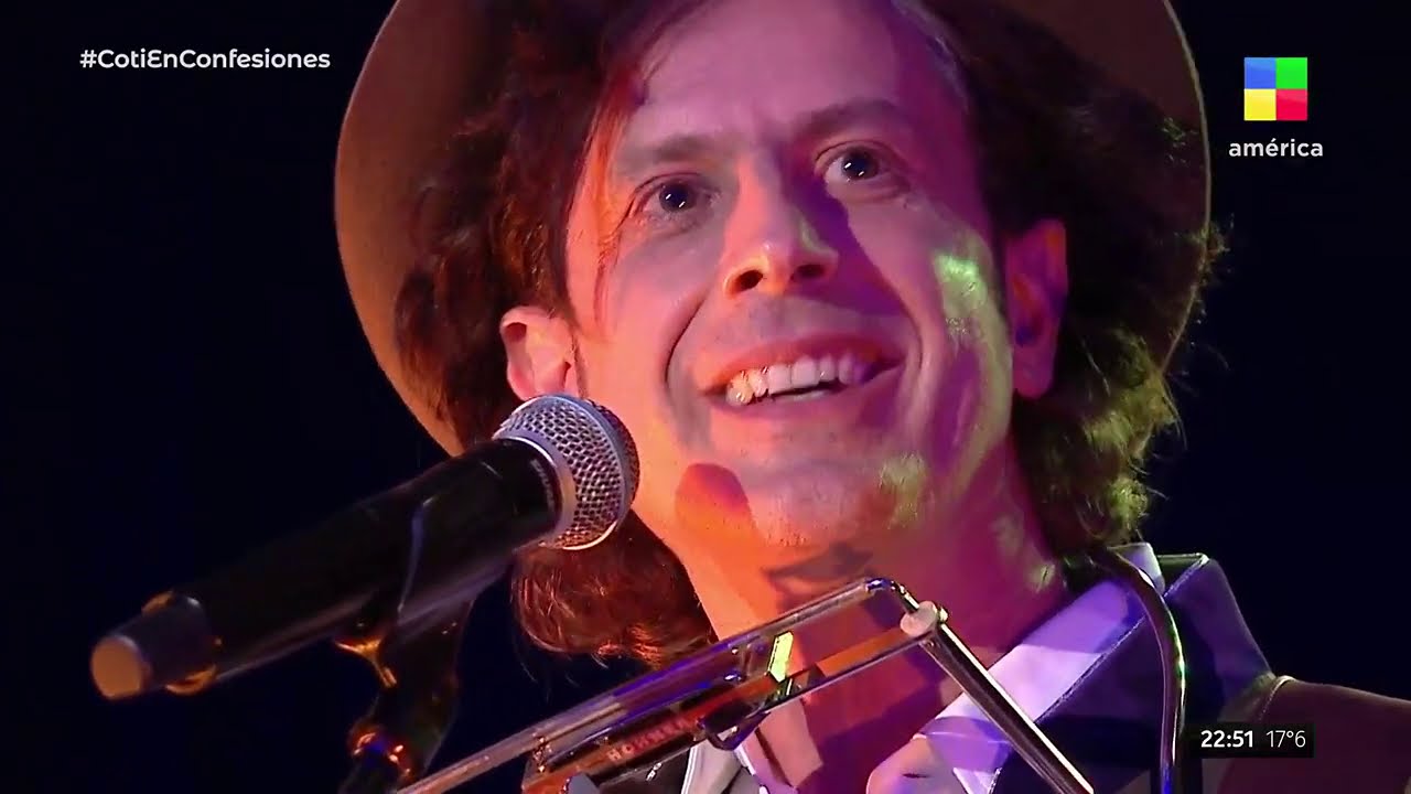 Coti canta una versión acústica de 